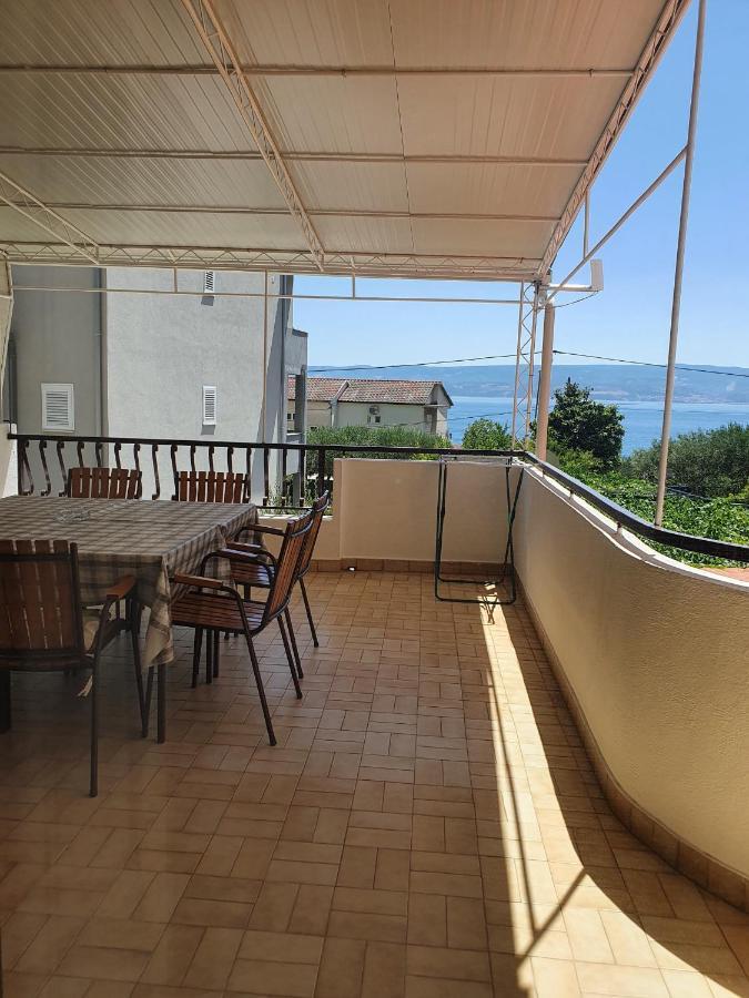 Apartments Karlo Omiš Eksteriør bilde
