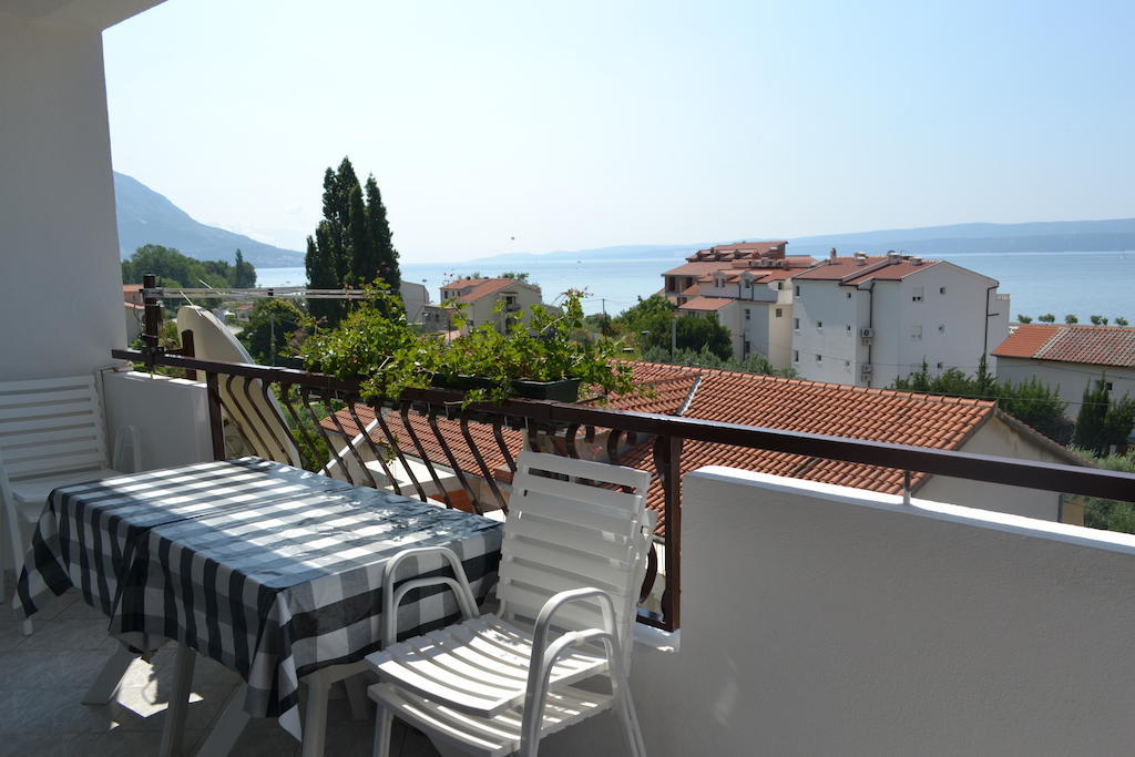 Apartments Karlo Omiš Rom bilde