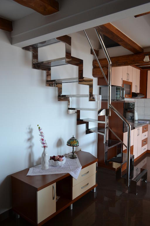 Apartments Karlo Omiš Rom bilde